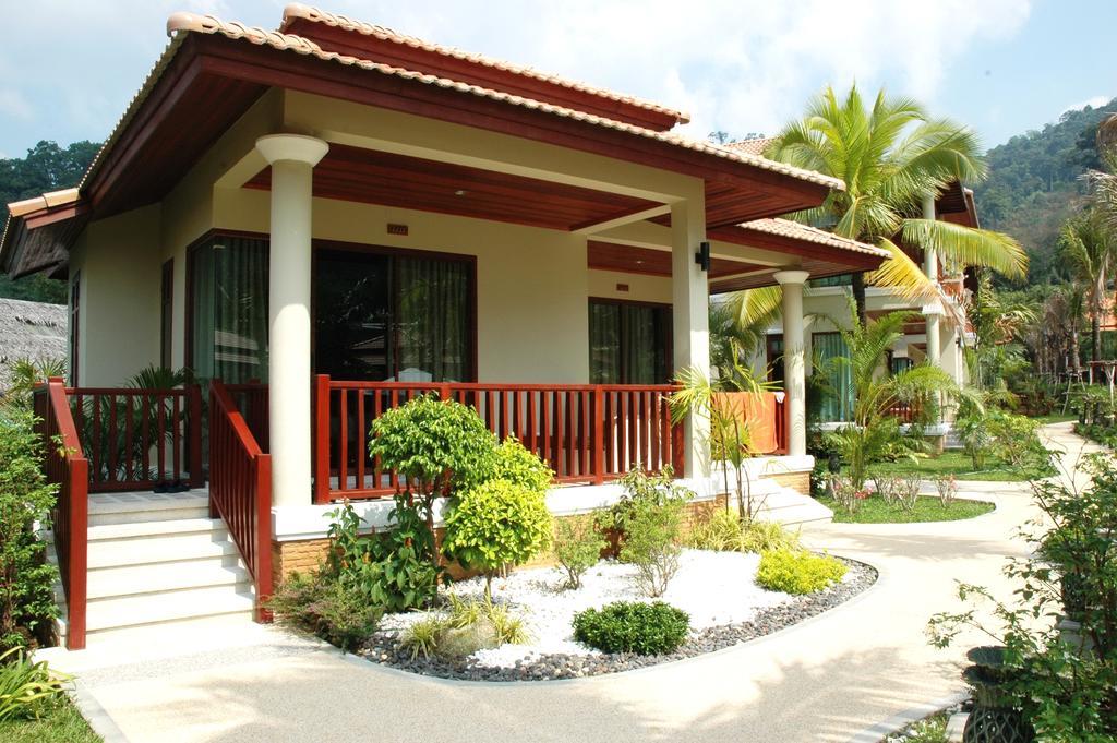 Khaolak Bayfront Resort Takuapa Esterno foto