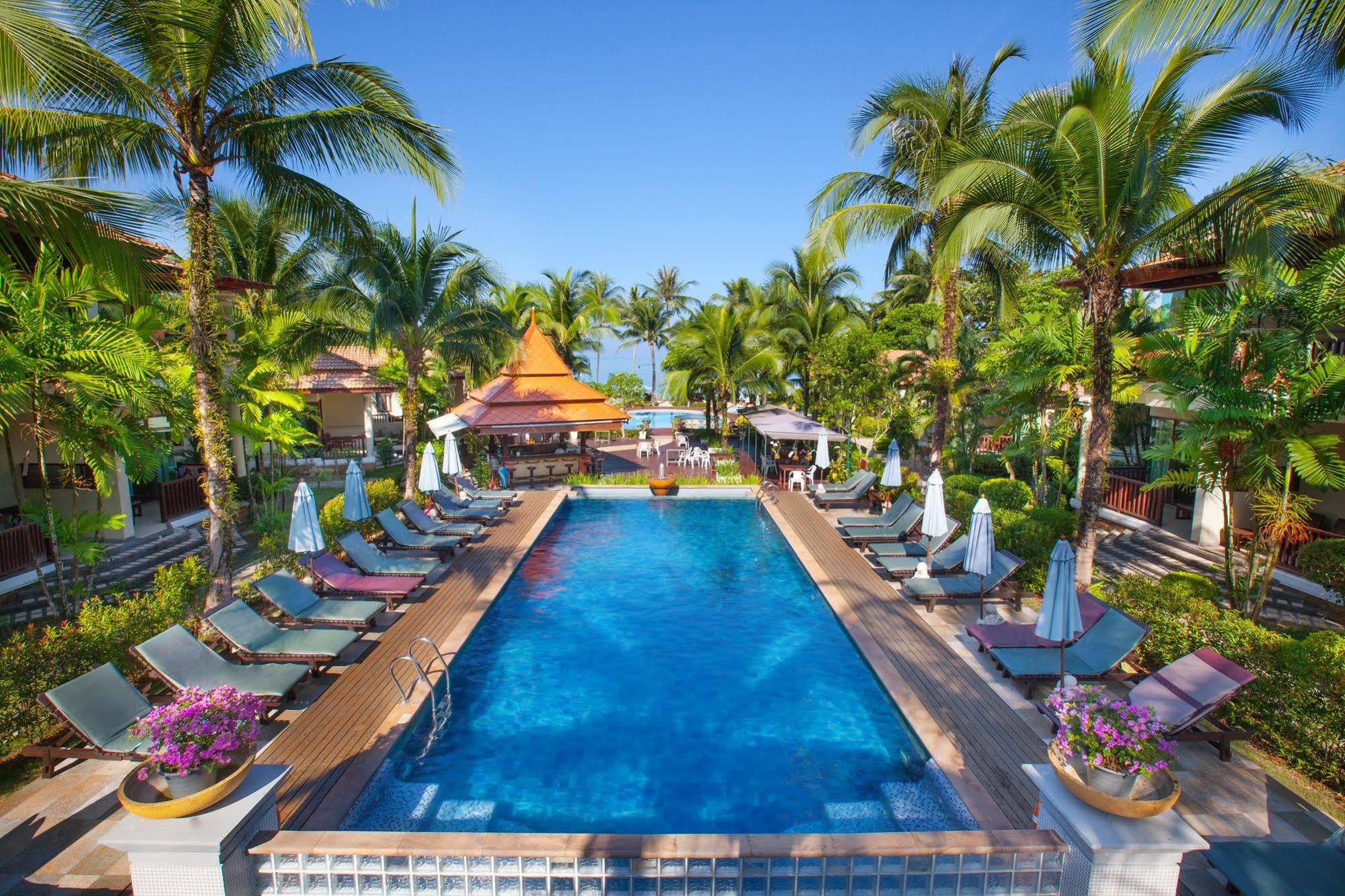Khaolak Bayfront Resort Takuapa Esterno foto