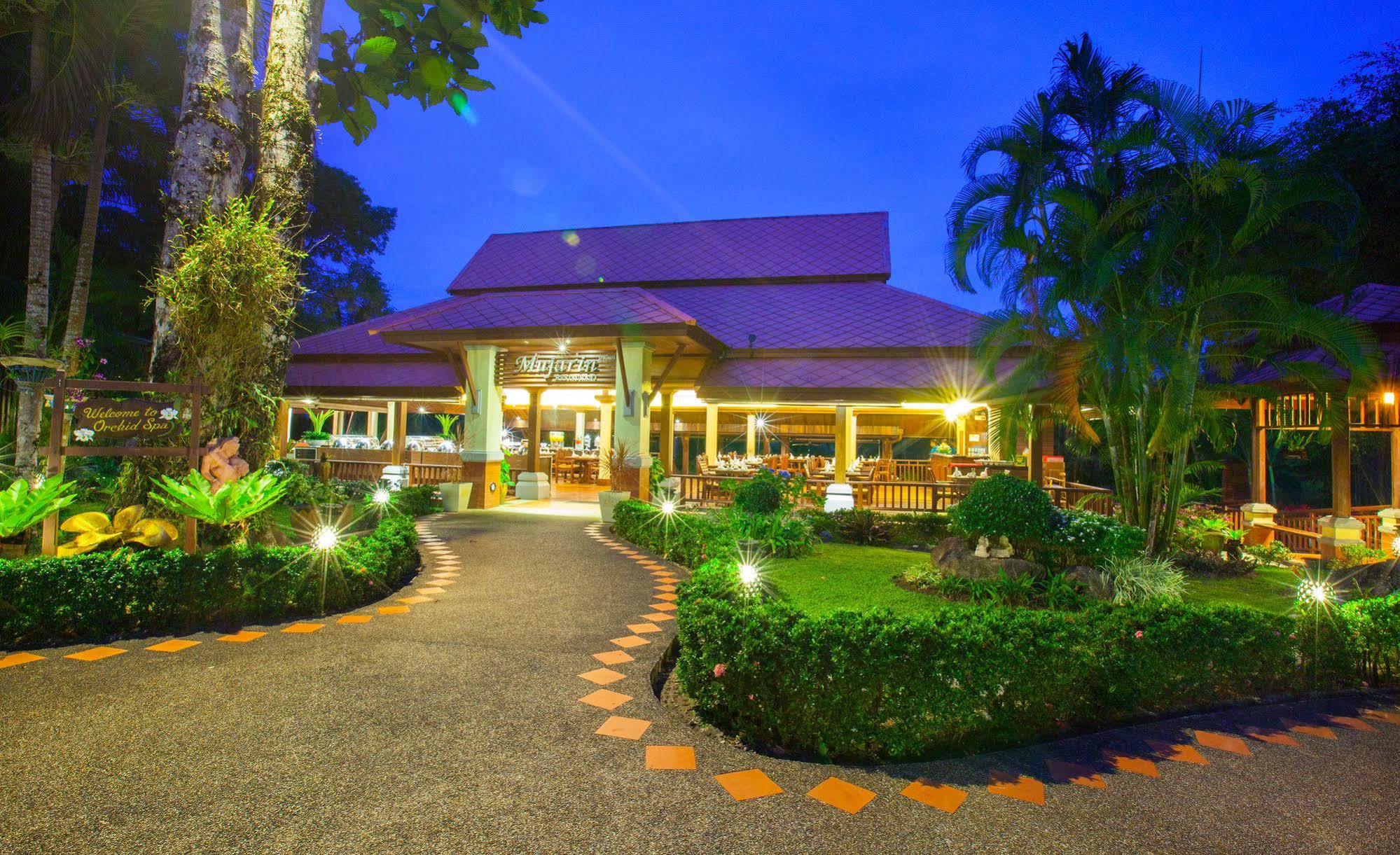Khaolak Bayfront Resort Takuapa Esterno foto