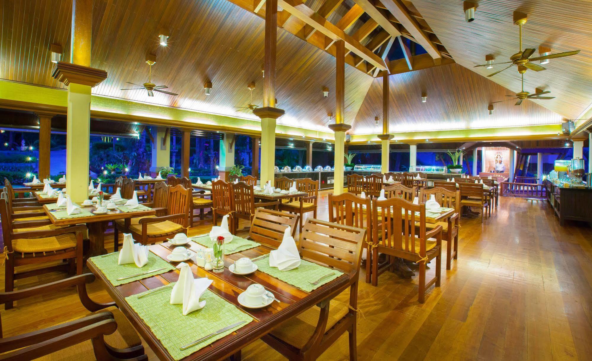 Khaolak Bayfront Resort Takuapa Esterno foto