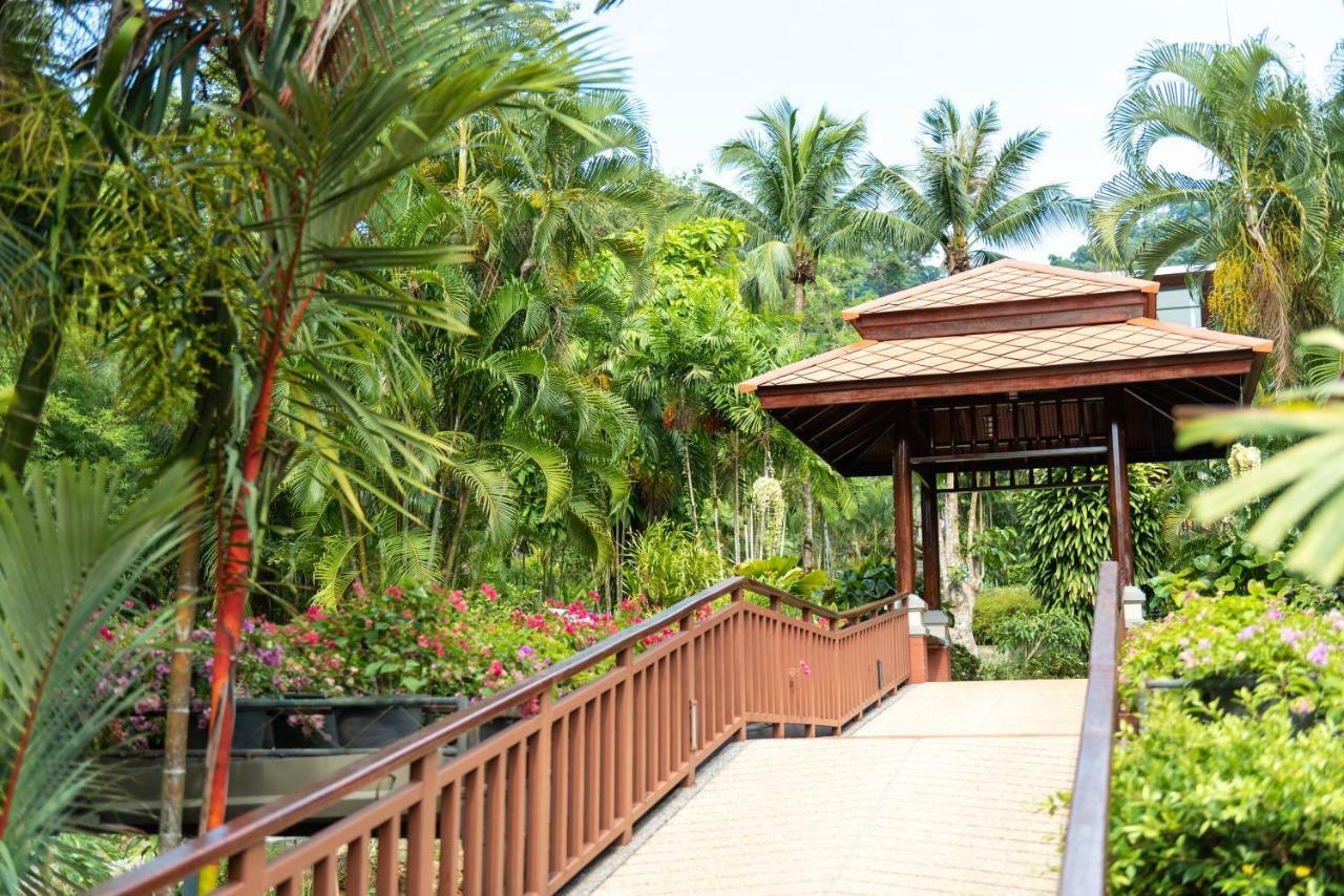 Khaolak Bayfront Resort Takuapa Esterno foto