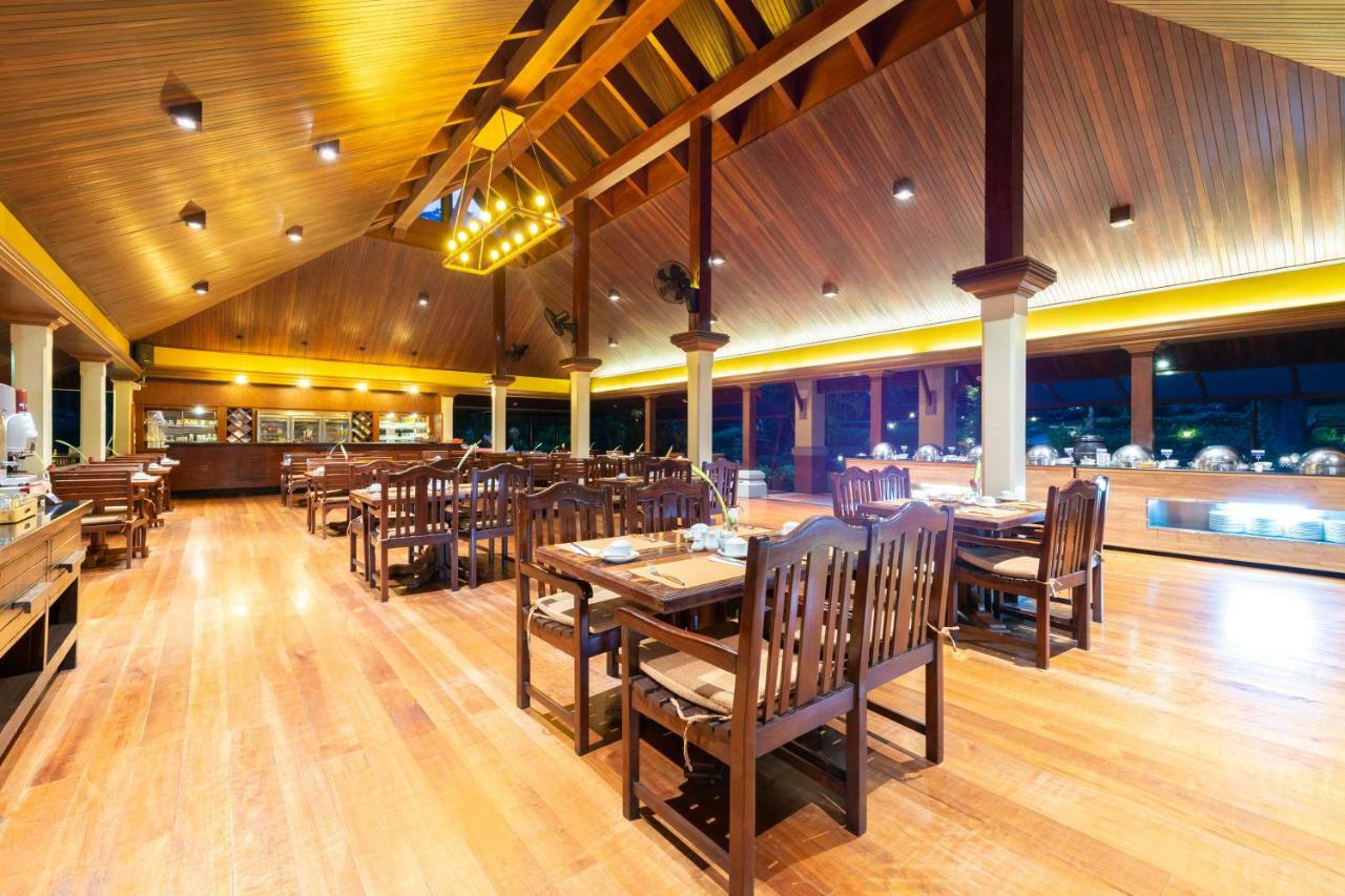 Khaolak Bayfront Resort Takuapa Esterno foto